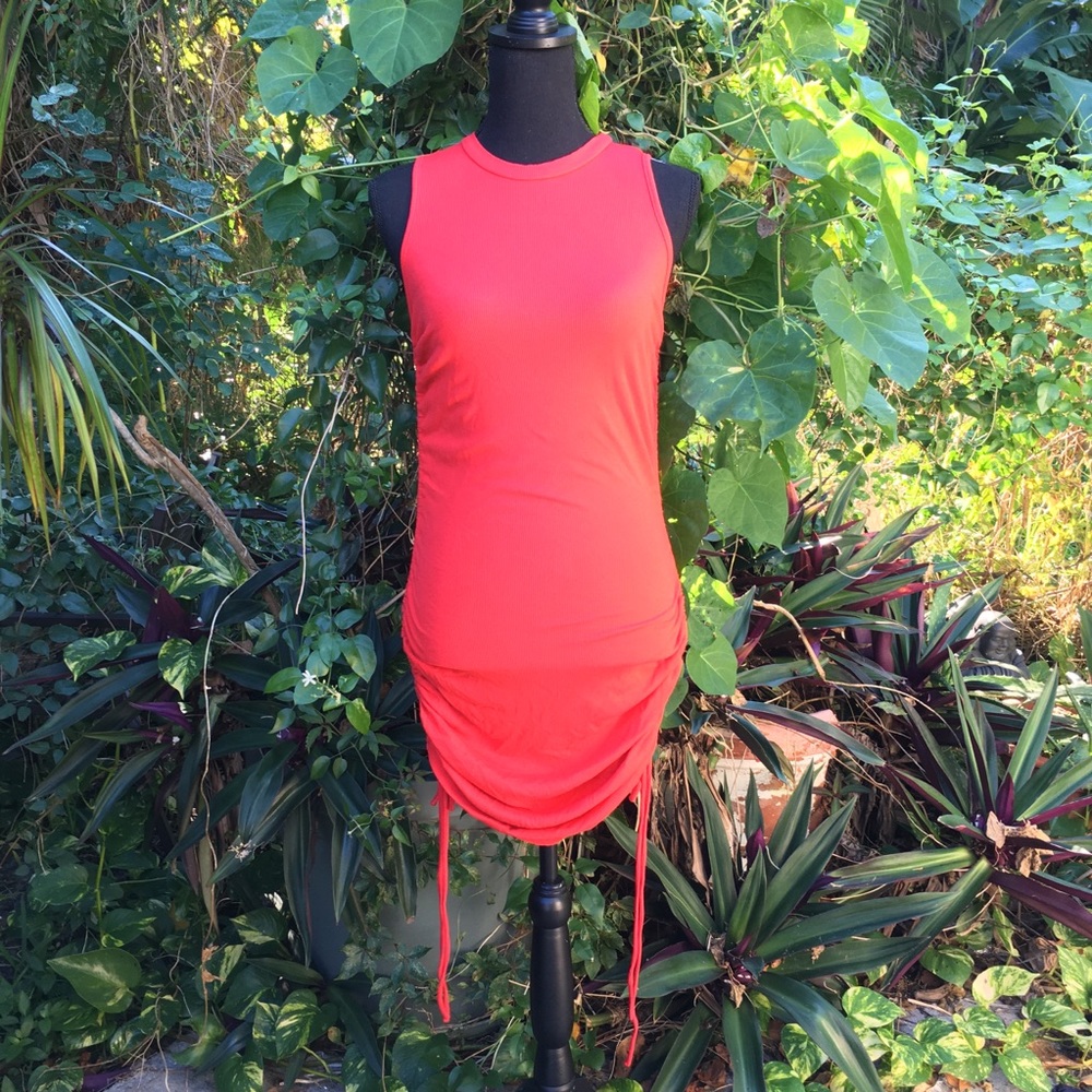 Illa illa red ruched and ribbed sexy dress